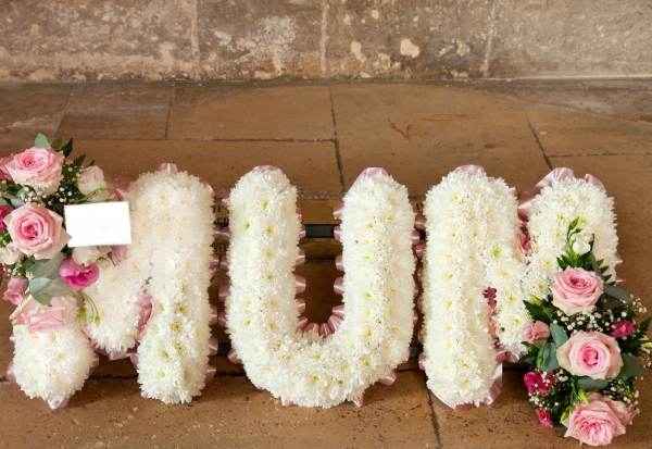 Mum funeral flowers